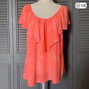 🧡💕 Beautiful TORRID summer top.  Sz. 00.
Flowy and light!